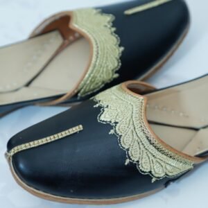 BLACK SOFTI BOOTA MEN JUTTI